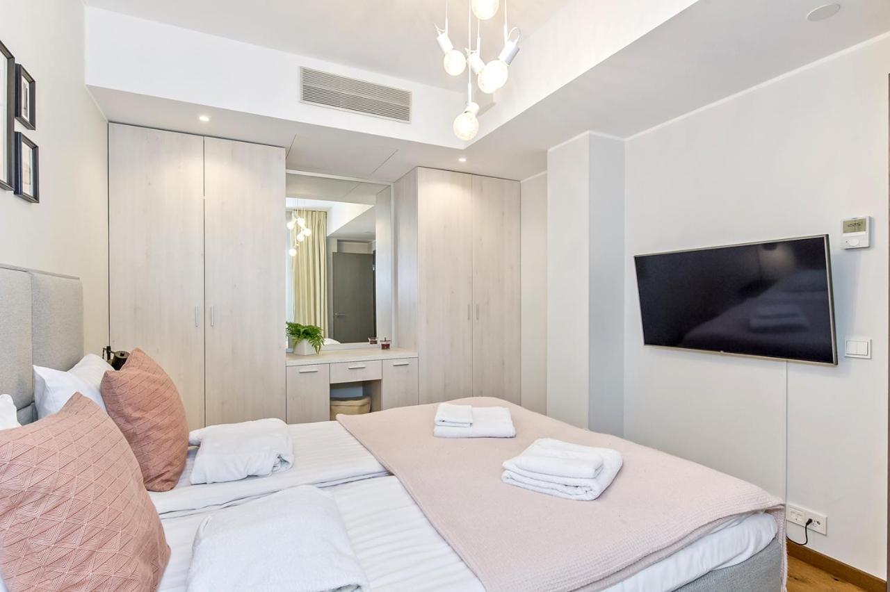 Luxuriously Furnished, Spacious Rotermanni Jewel Ταλίν Εξωτερικό φωτογραφία